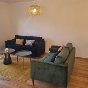 Chic City Center 3 Beds Flat & Balcony & Parking Apartment